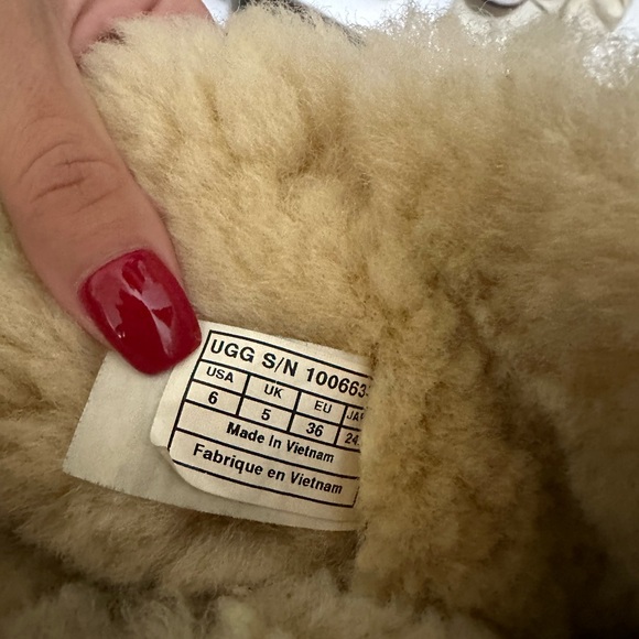 mini ugg boots - Picture 5 of 5